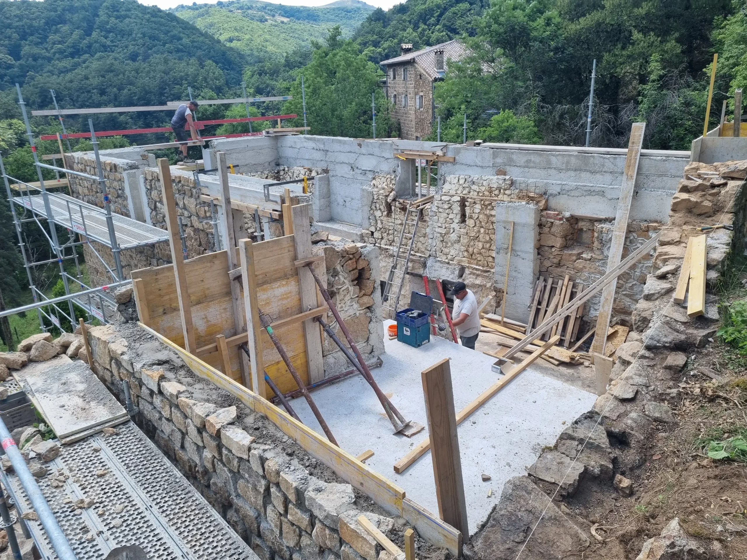 Travaux de rénovation, réhabilitation en Ardèche, Chazal Maçonnerie