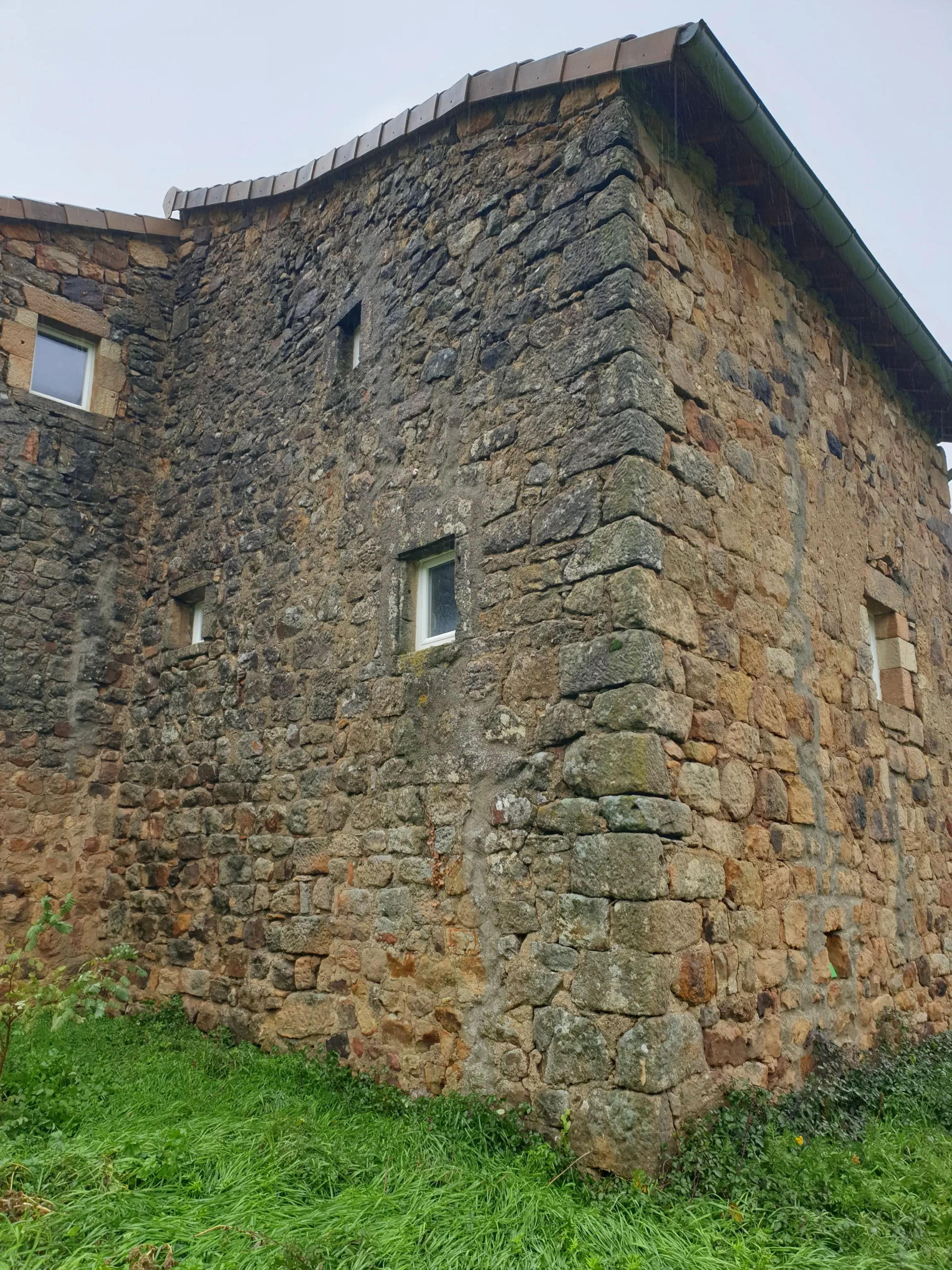 Travaux de rénovation de façades en Ardèche, Chazal Maçonnerie