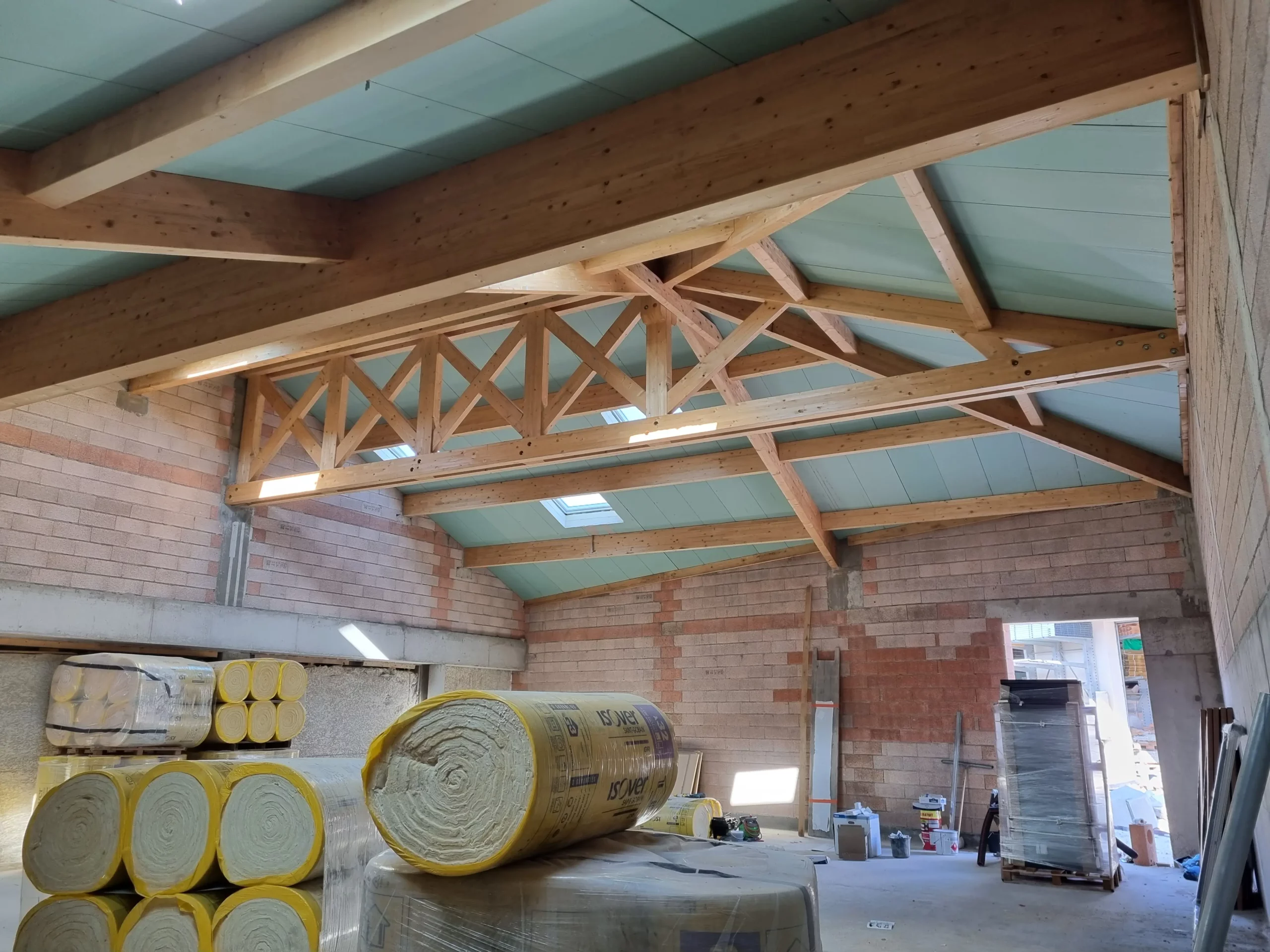 Travaux neufs en bâtiments pour professionnels en Ardèche, Chazal Maçonnerie