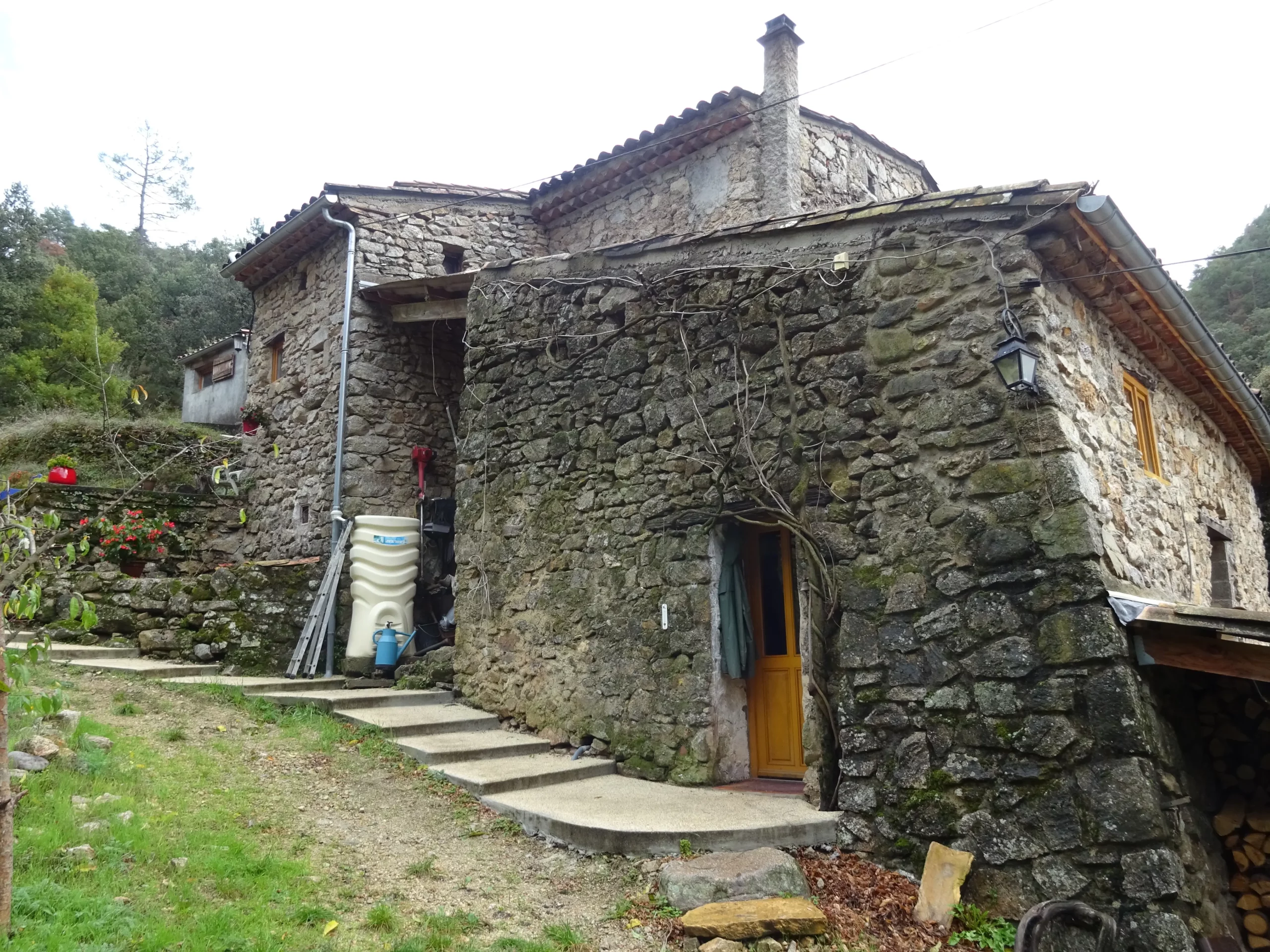 Travaux de rénovation de façades en Ardèche, Chazal Maçonnerie